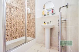 Photo 32- click for photo gallery